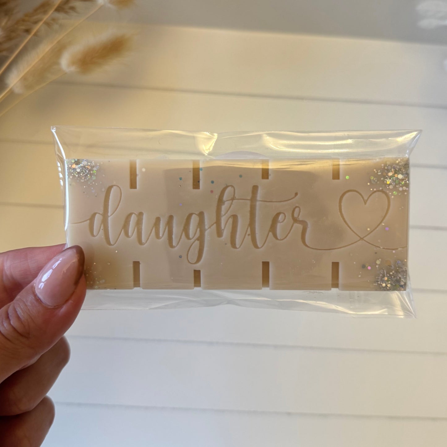 Daughter Snap Bar