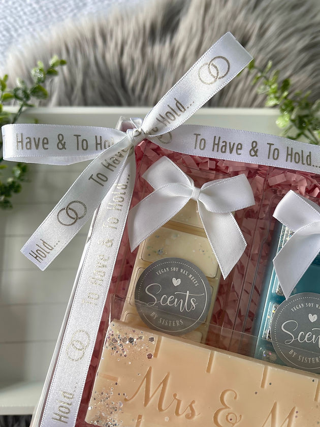 Mrs and Mrs Gift Set