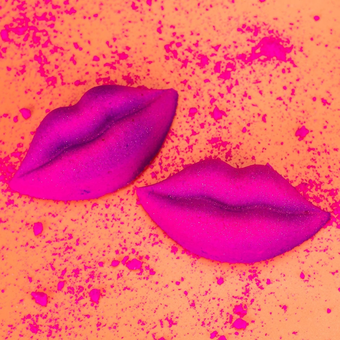 Pucker Up Bath Bomb